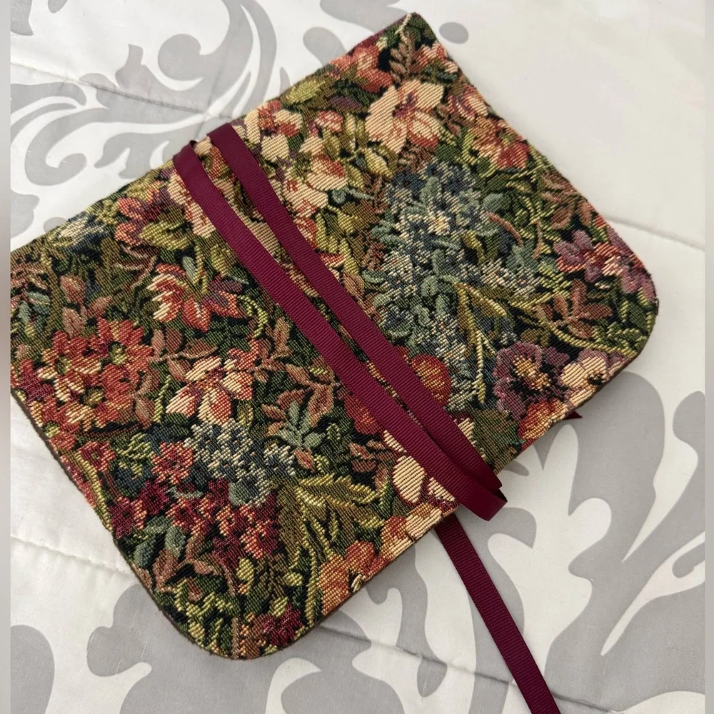 James Avery Vintage 90’s Floral Tapestry Jewelry Folded Case
